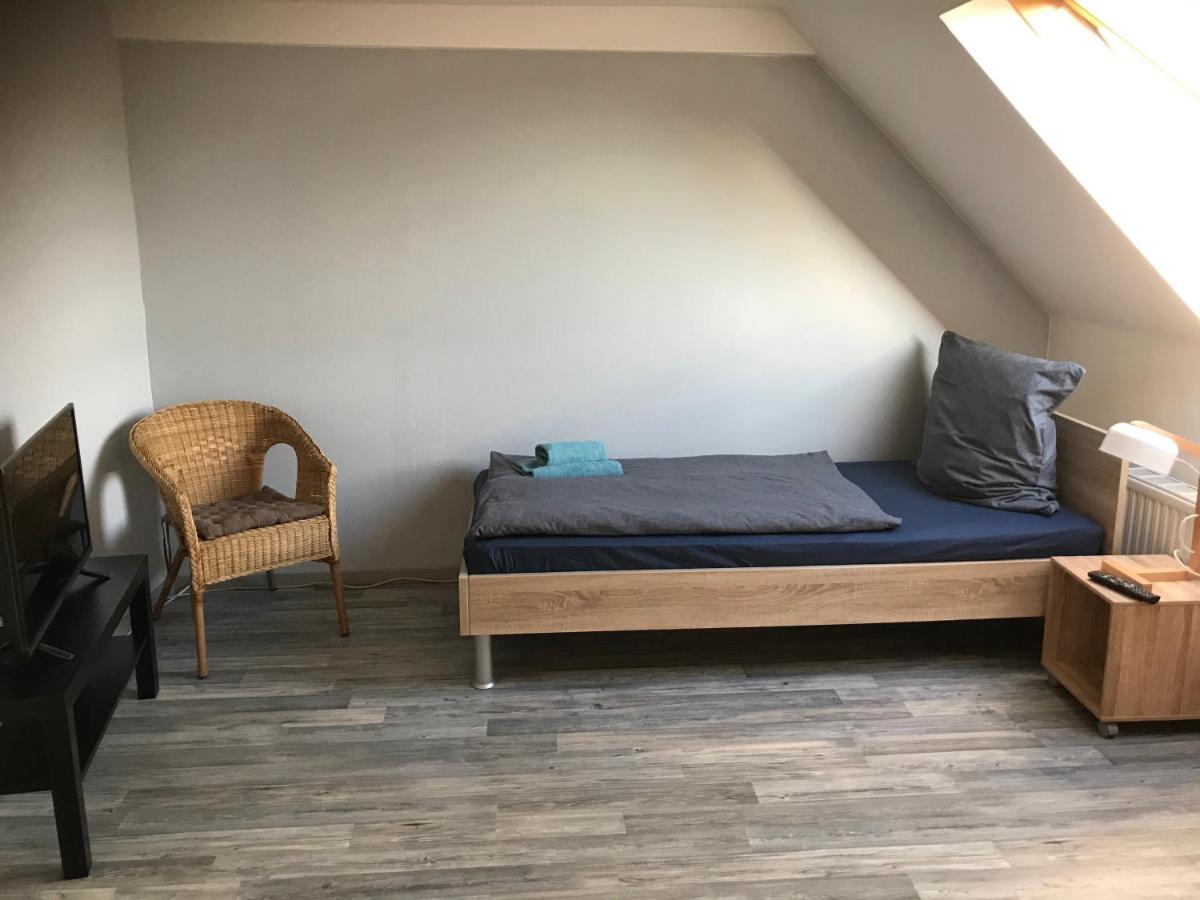 Monteur - Privat Zimmer Langerwehe Geich Exterior photo